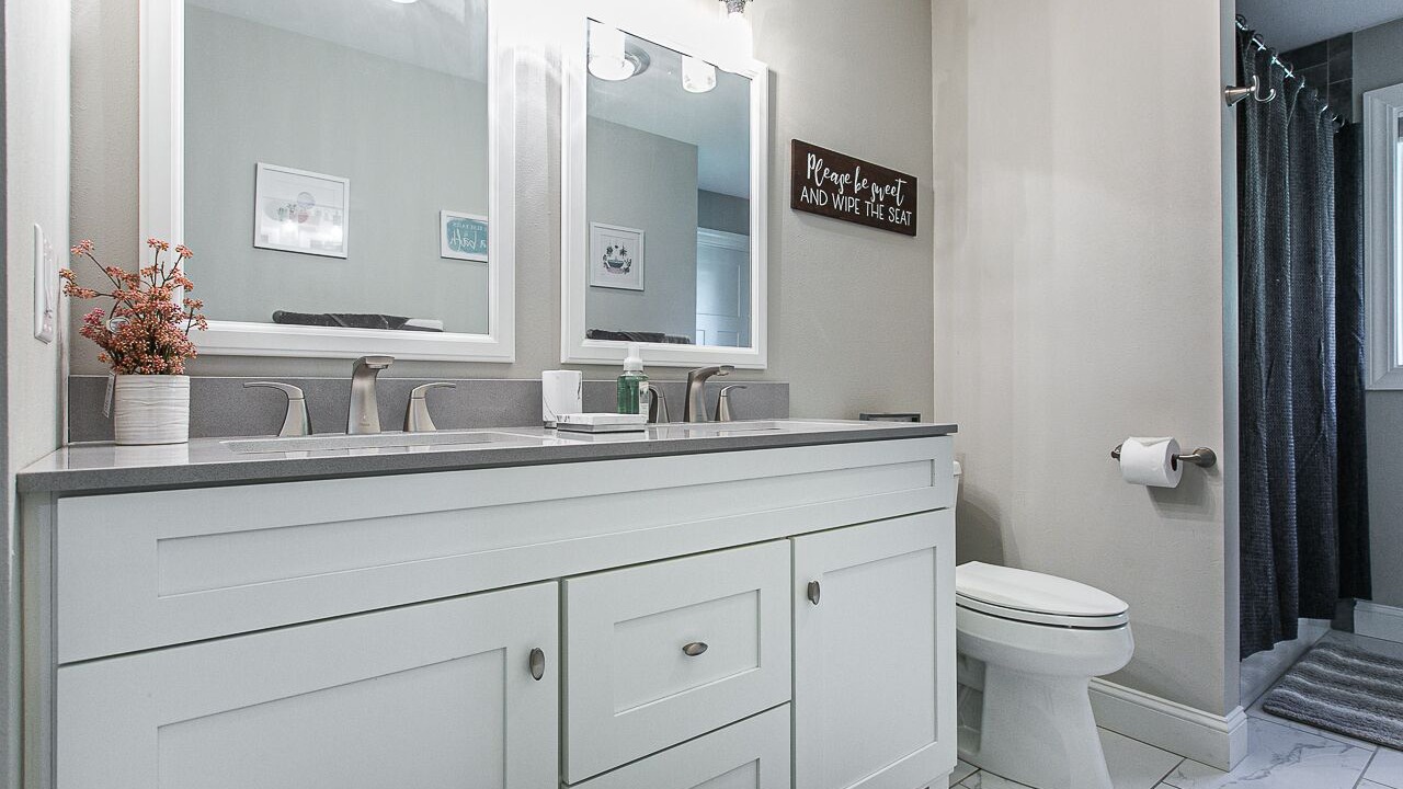 Photo of Bathroom in Dubuque