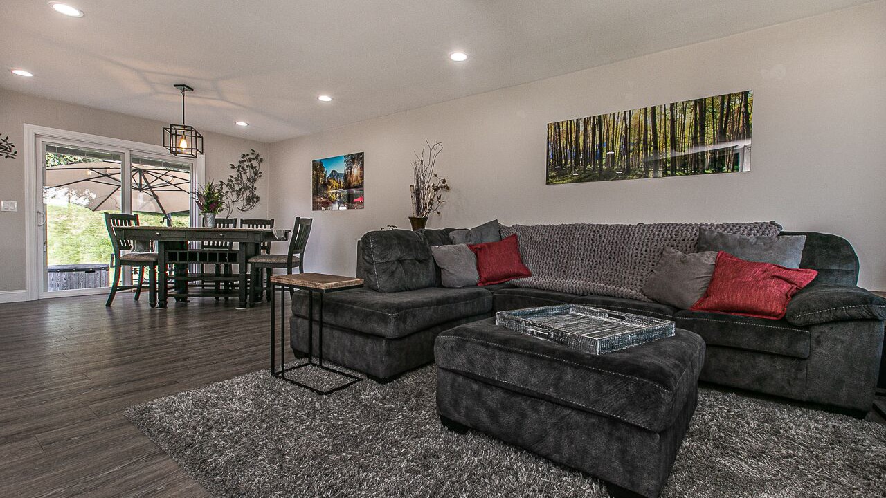 Photo of Livingroom in Dubuque