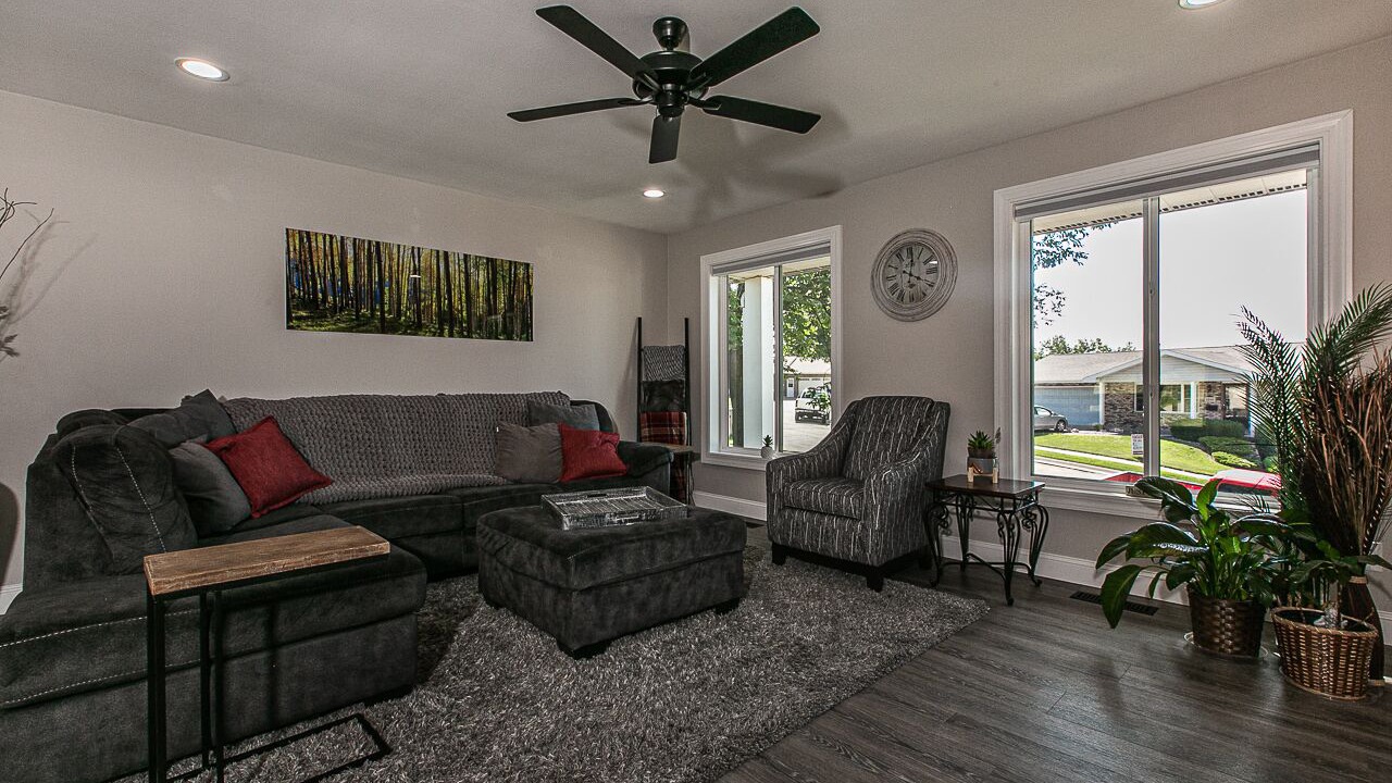 Photo of Livingroom in Dubuque