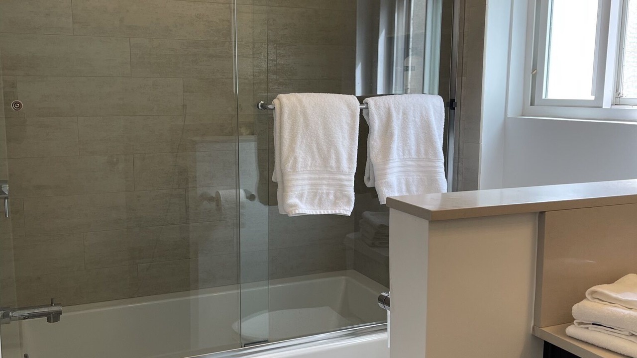 Photo of Bathroom in The Jungle