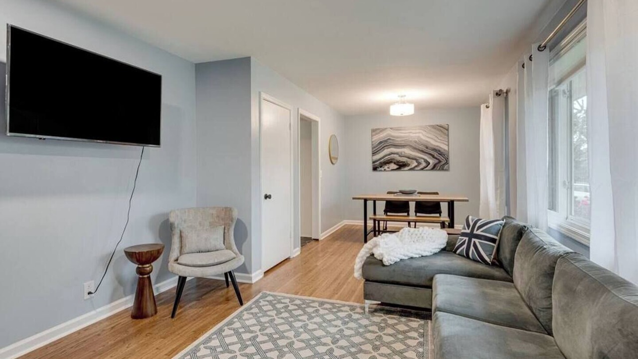 Photo of Livingroom in Nashville-Davidson