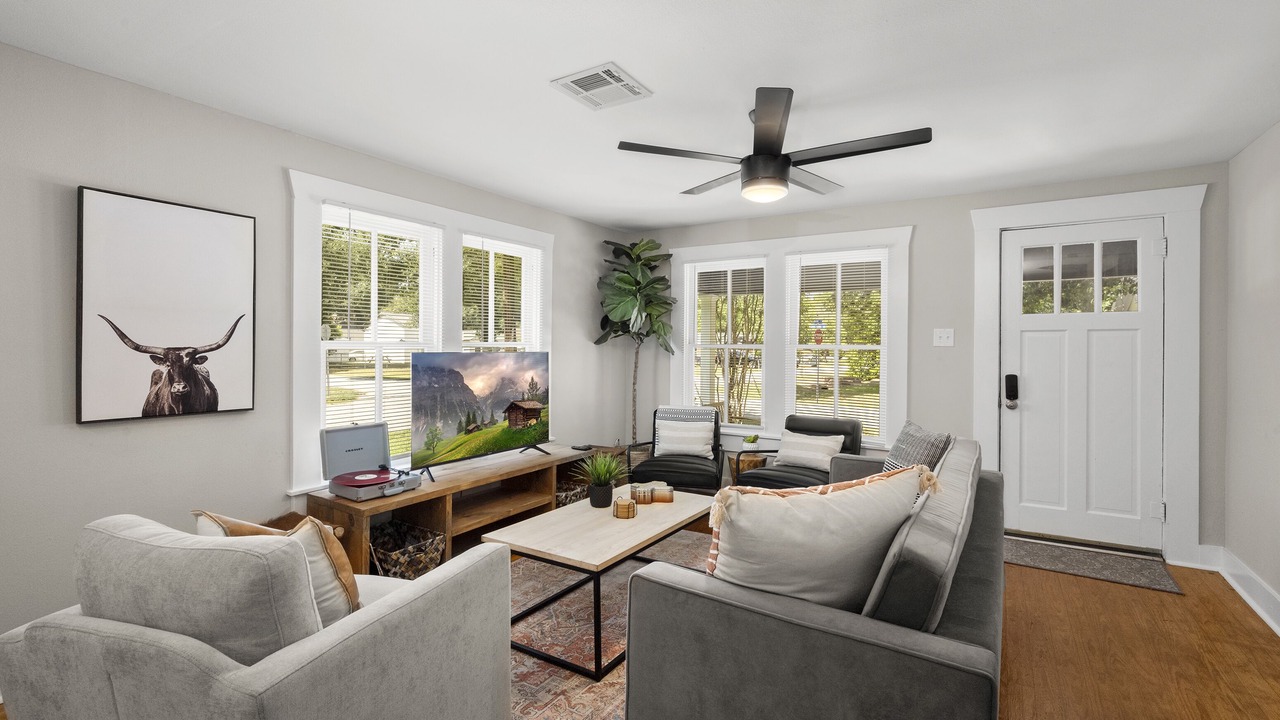 Photo of Livingroom in Tomball