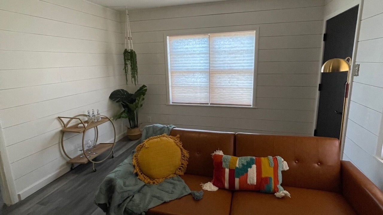 Photo of Livingroom in Shiner