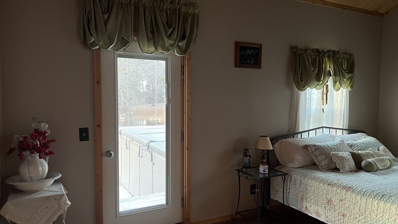 Photo of Bedroom in Leesville