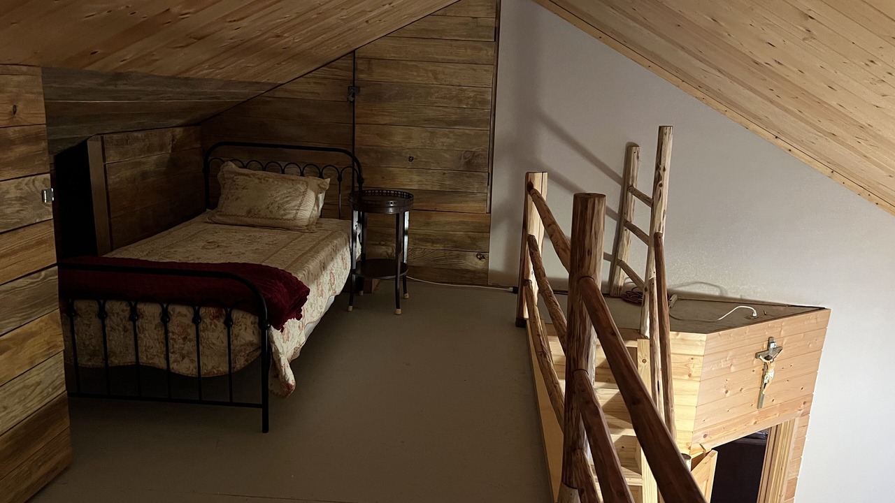 Photo of Bedroom in Leesville