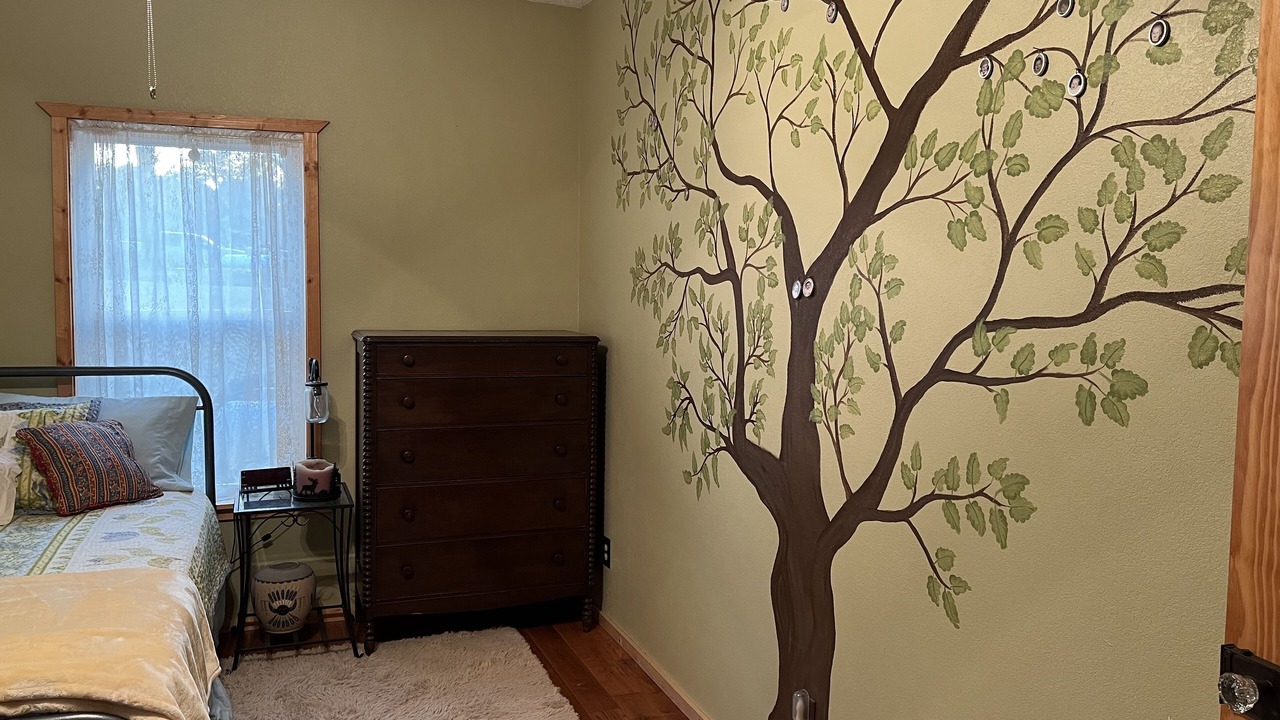 Photo of Bedroom in Leesville