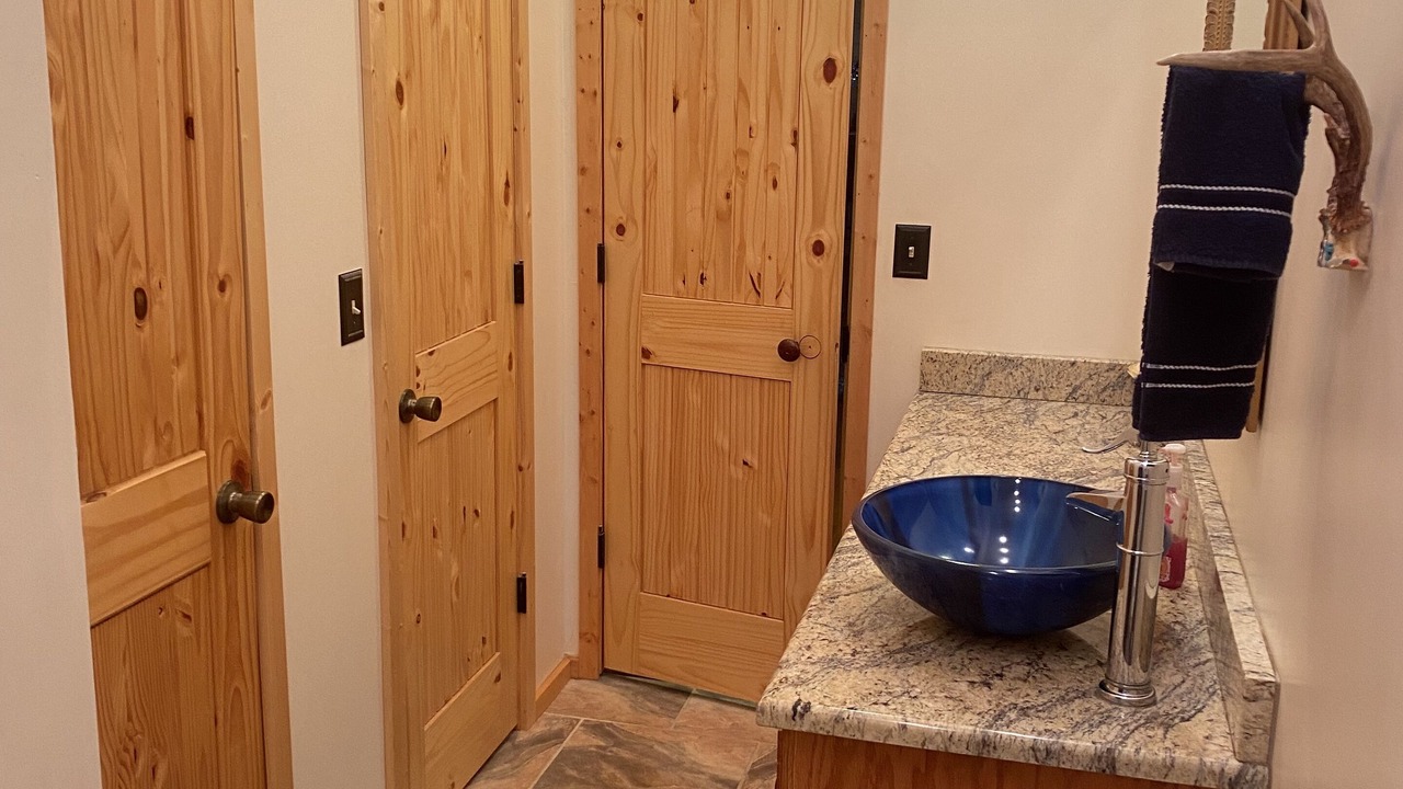 Photo of Bathroom in Leesville