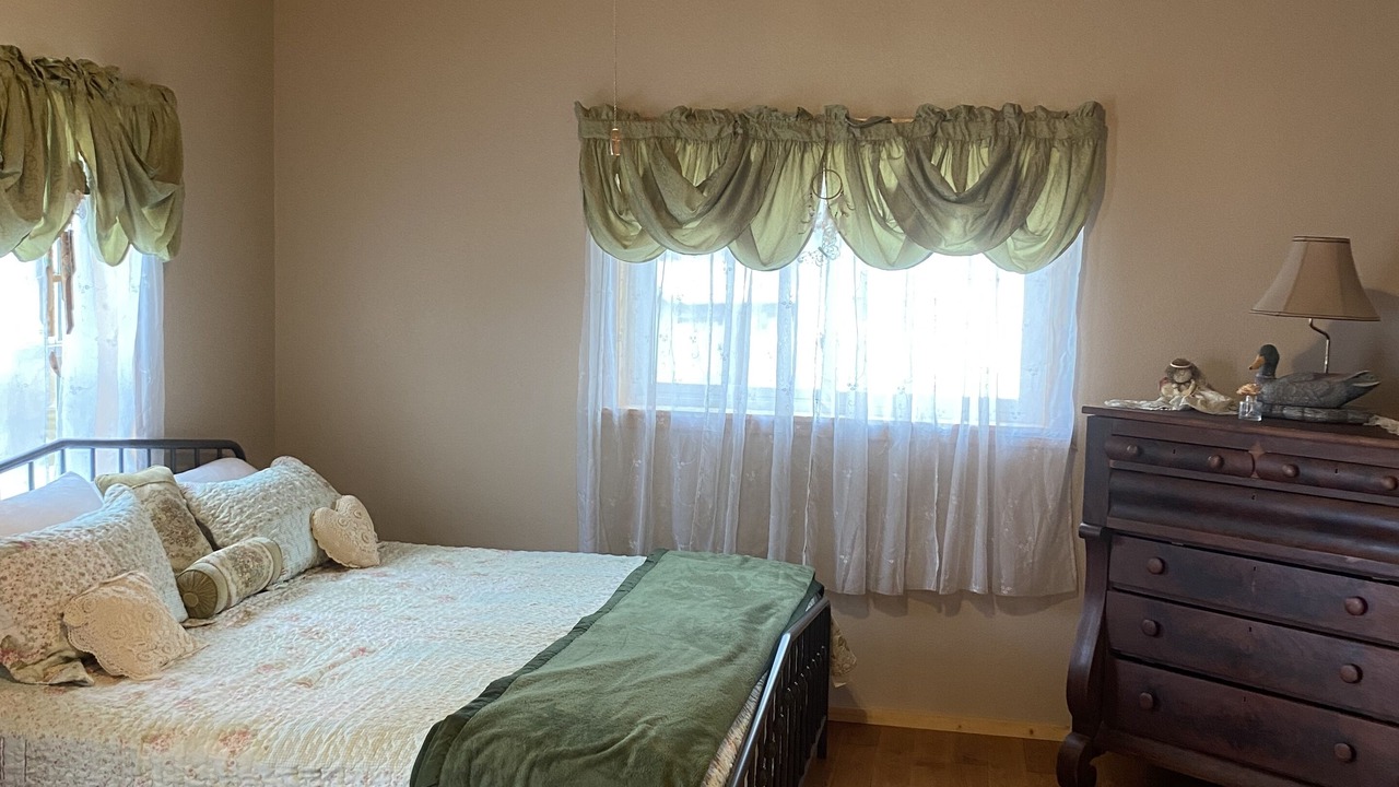 Photo of Bedroom in Leesville