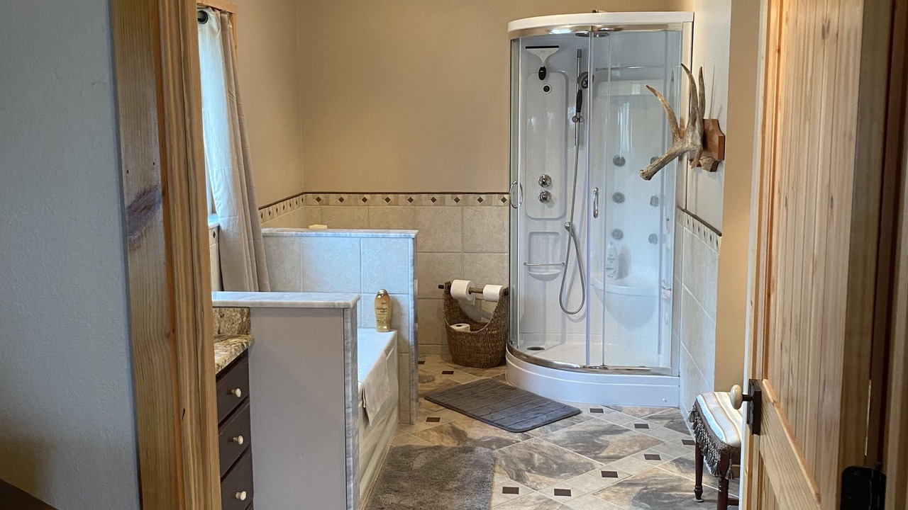 Photo of Bathroom in Leesville