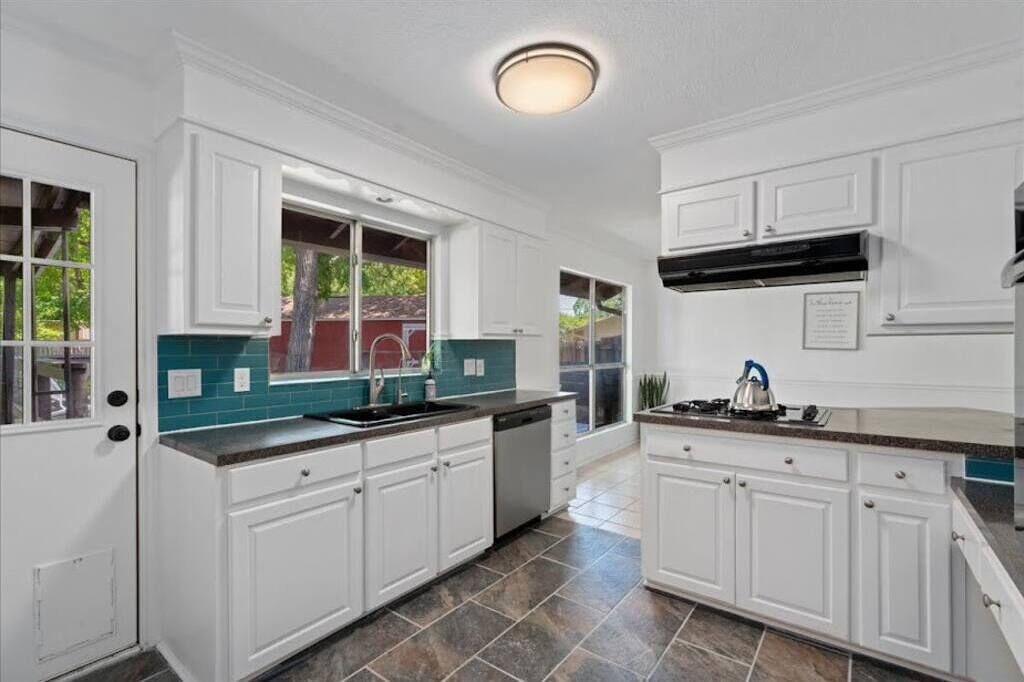 Photo of Kitchen in Taylor