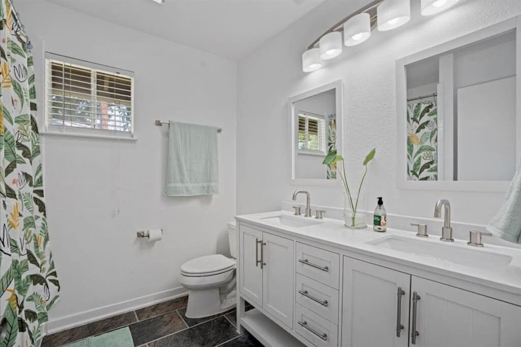 Photo of Bathroom in Taylor