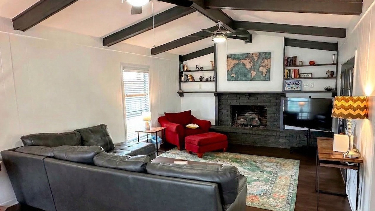 Photo of Livingroom in Taylor