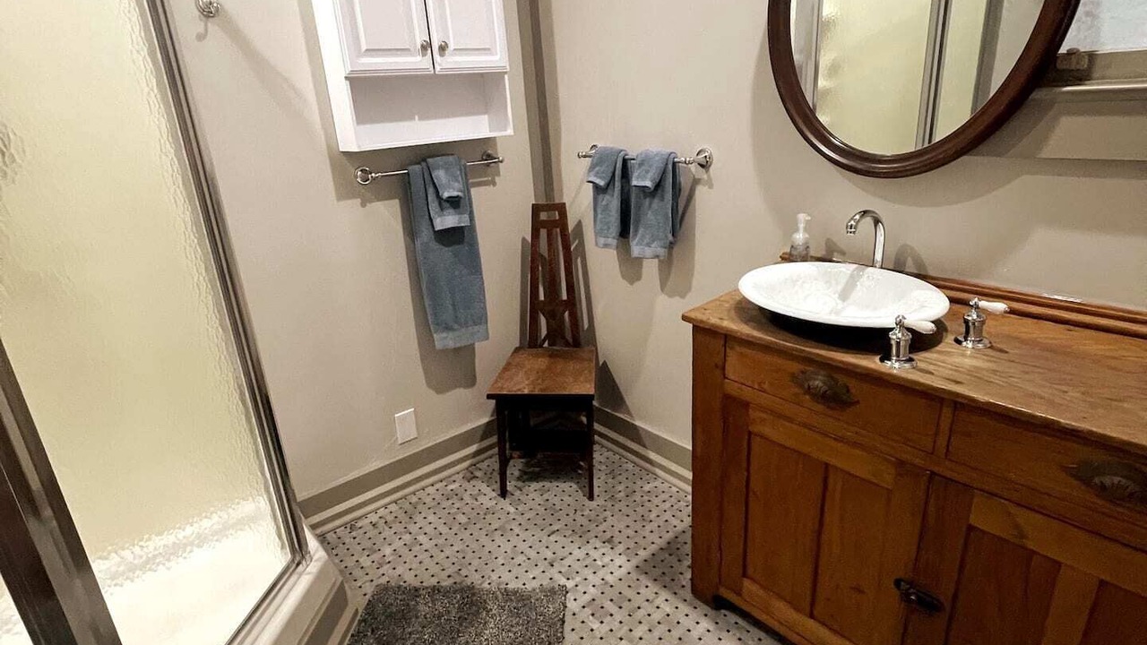 Photo of Bathroom in Greenfield