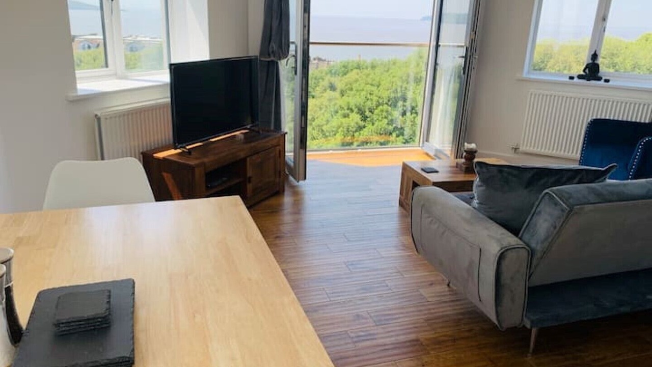 Photo of Livingroom in Weston-super-Mare