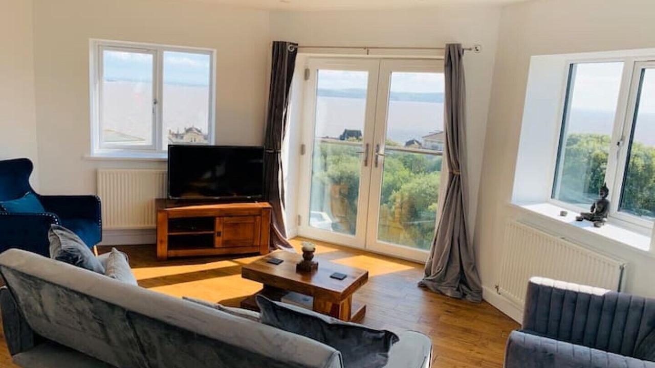 Photo of Livingroom in Weston-super-Mare