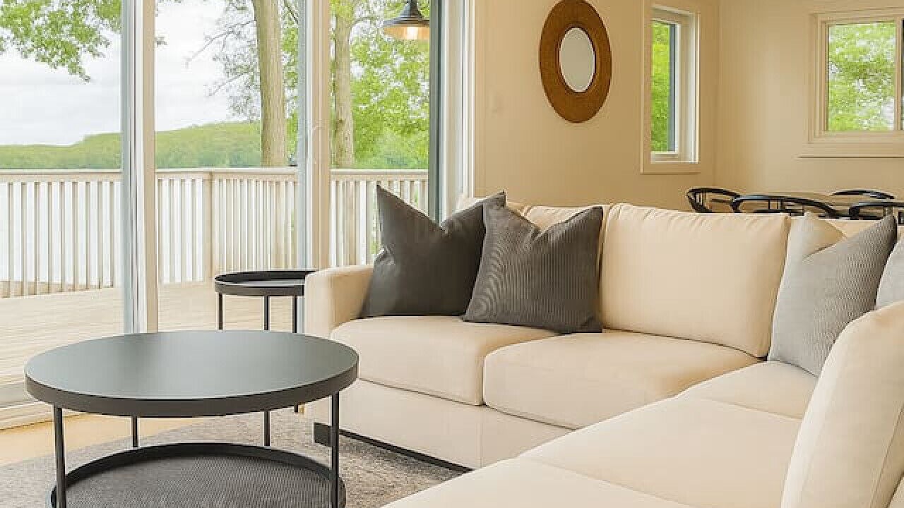 Photo of Livingroom in Utterson