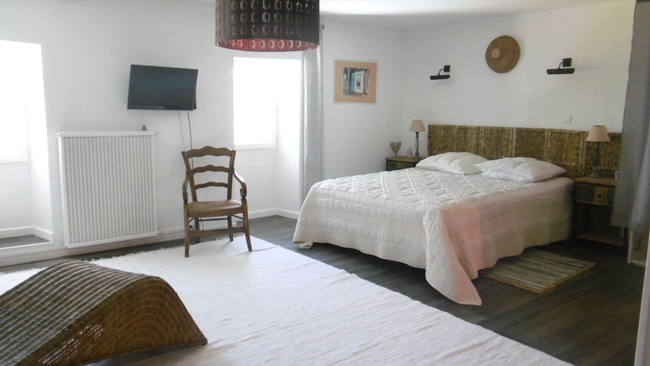 Photo of Others in Saujon