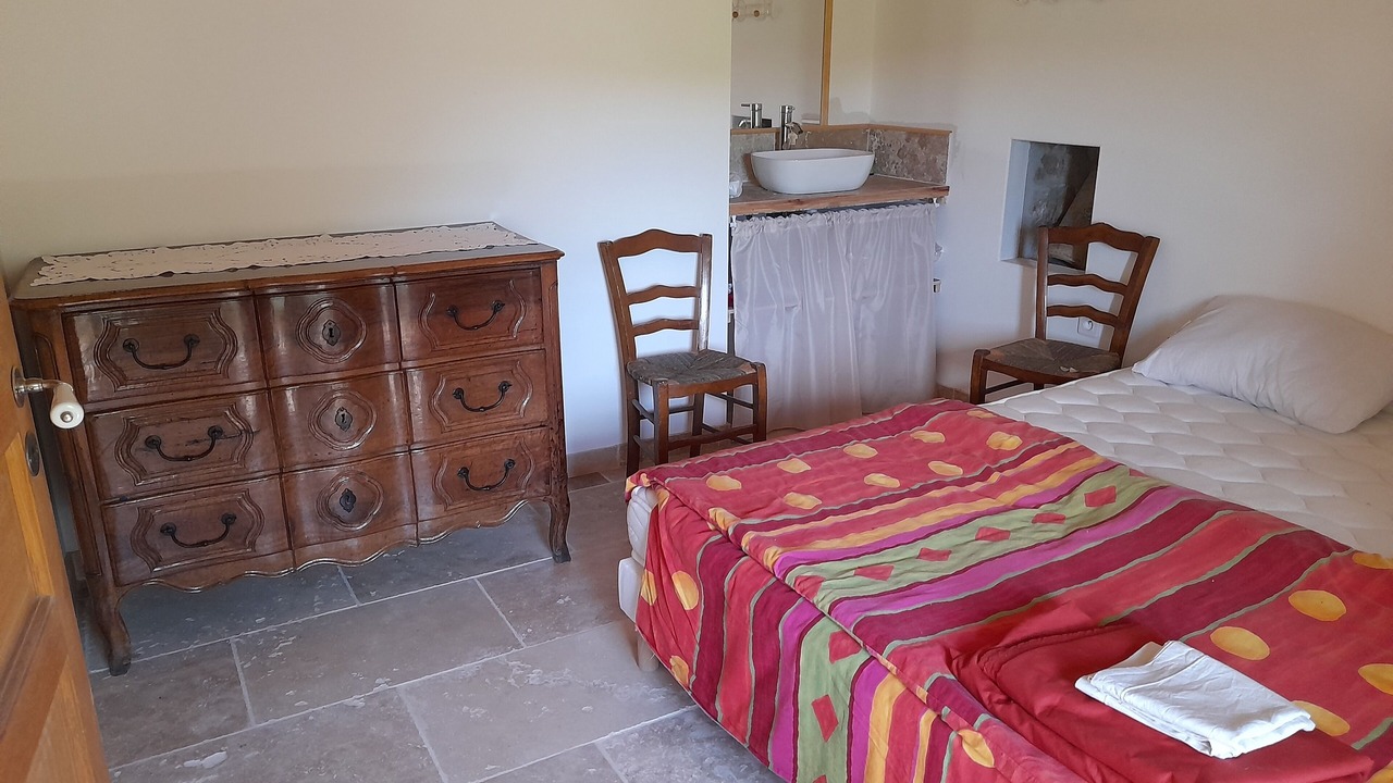 Photo of Bedroom in Saint-Jean-de-Maruejols-et-Avejan