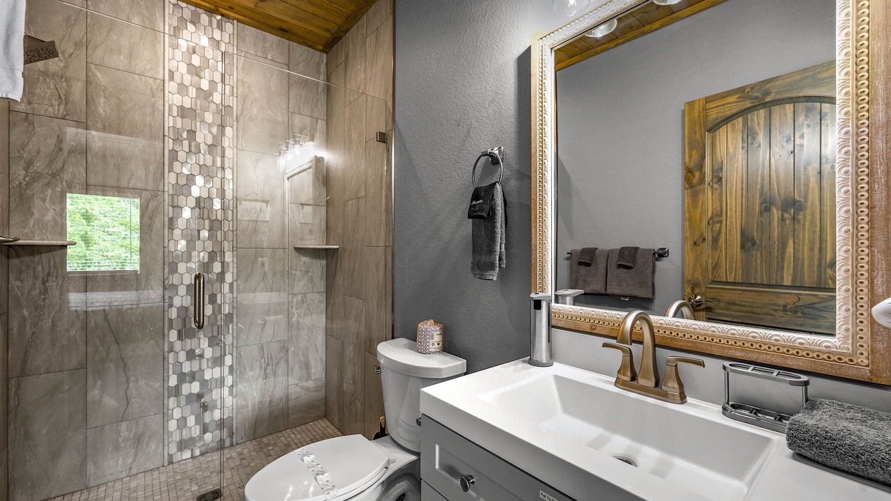 Photo of Bathroom in Wears Valley