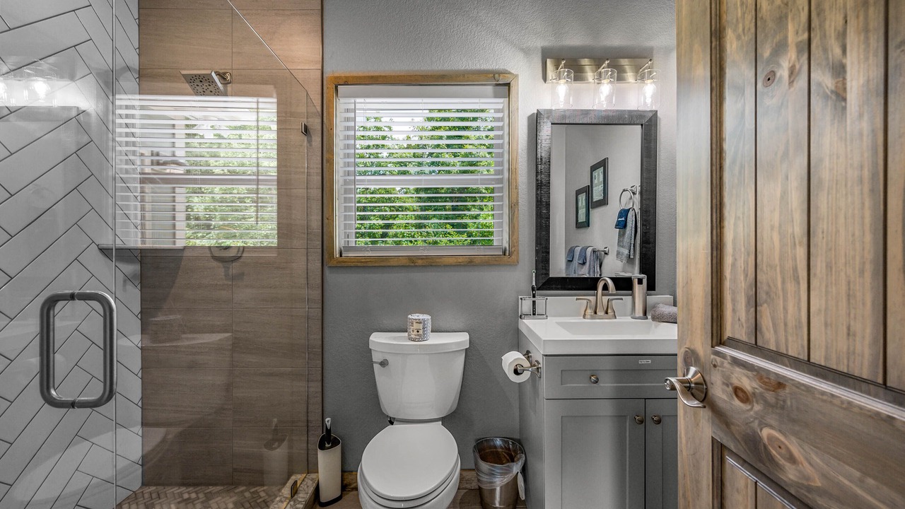 Photo of Bathroom in Wears Valley