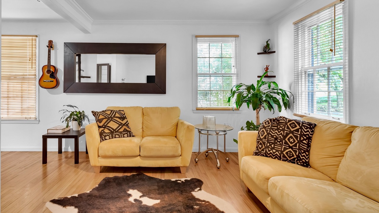 Photo of Livingroom in Loring Heights