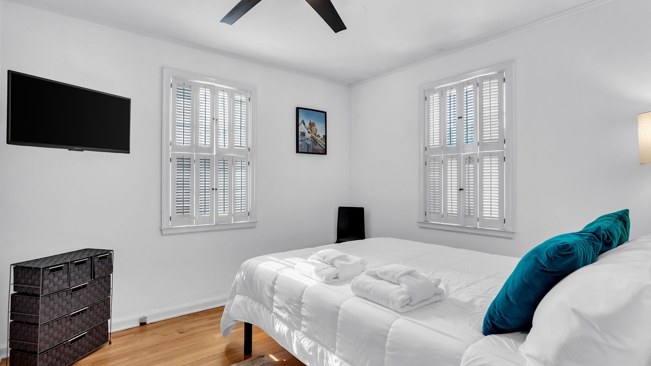 Photo of Bedroom in Loring Heights