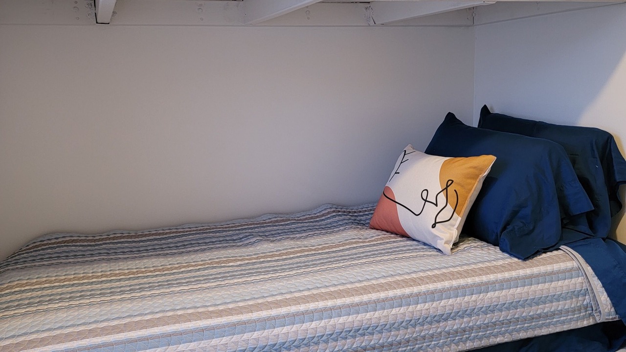 Photo of Bedroom in Friendsville