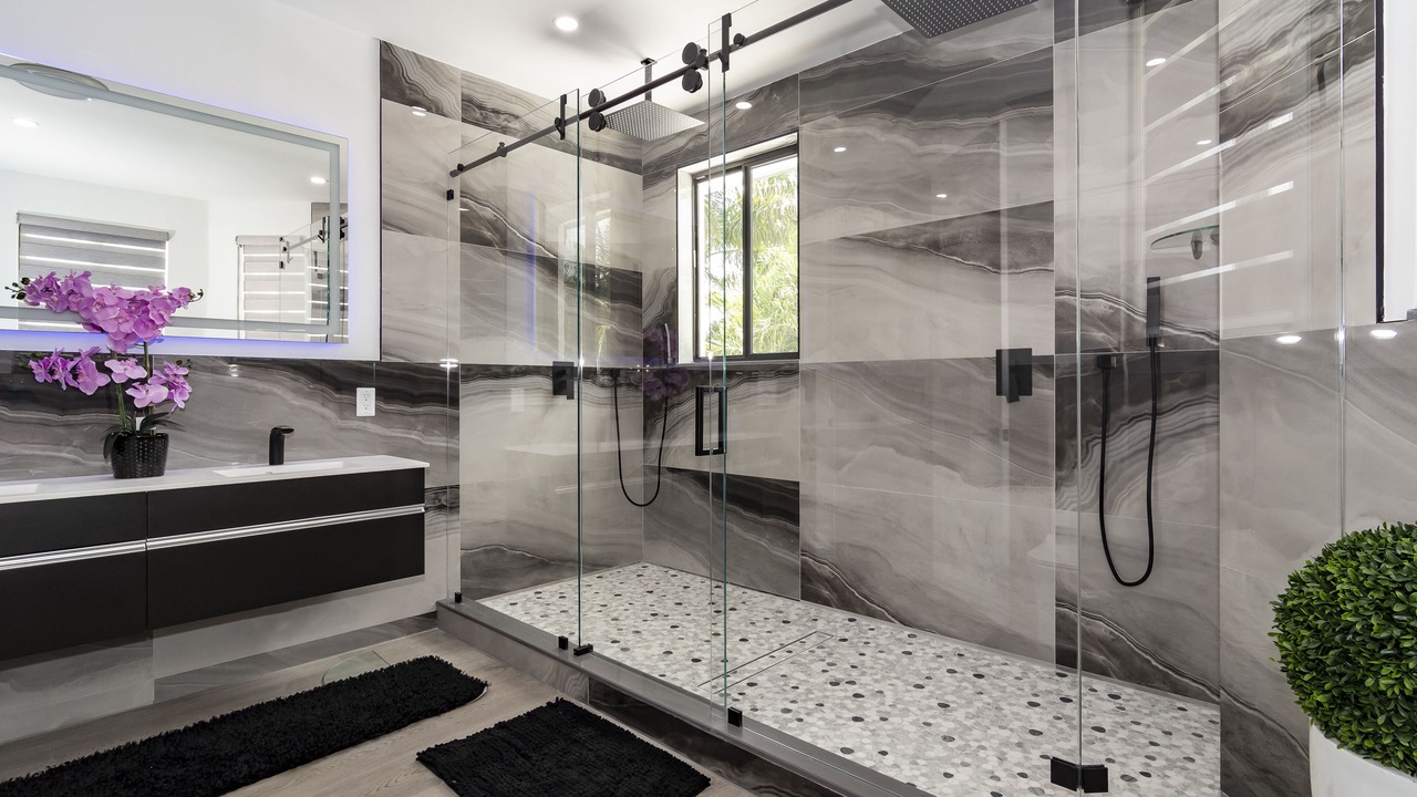 Photo of Bathroom in Ludlam