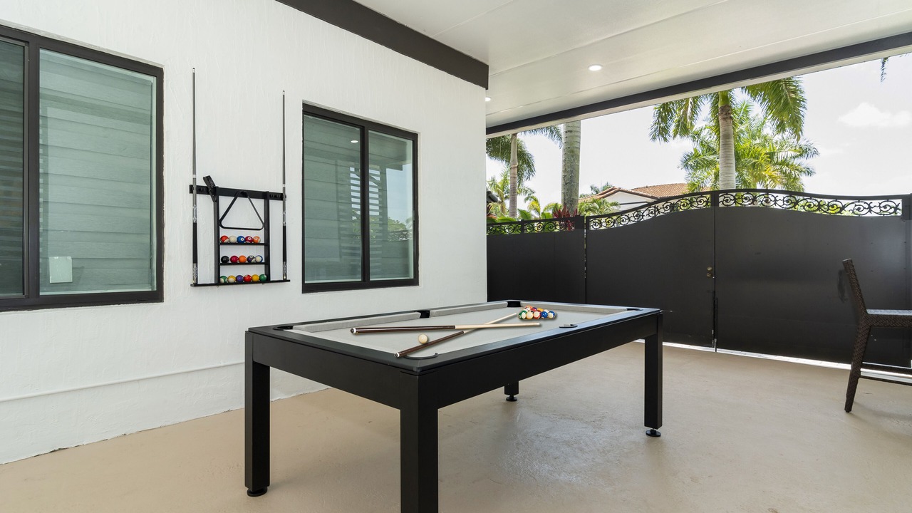 Photo of Bedroom in Ludlam