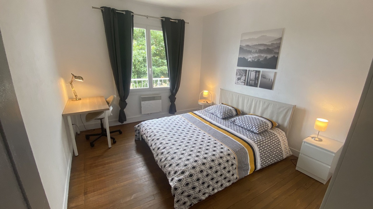 Photo of Bedroom in Saint-Gaudens