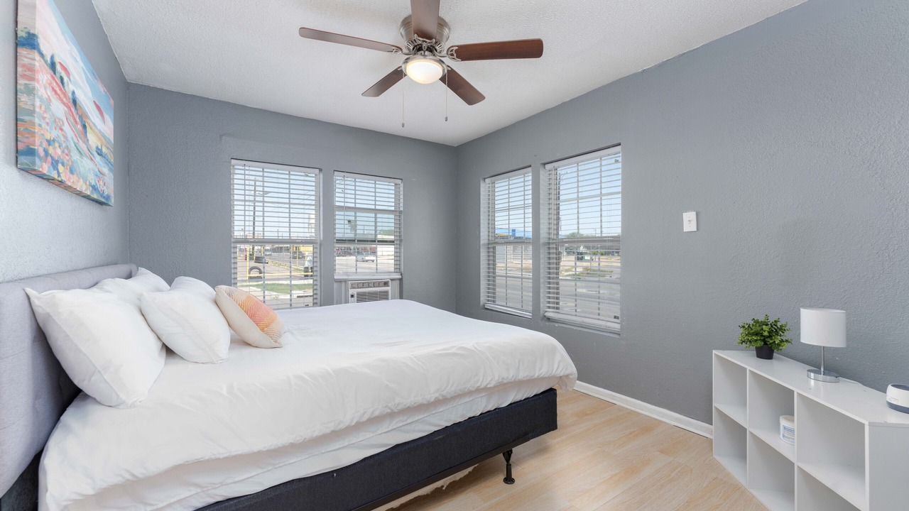 Photo of Bedroom in Del Mar