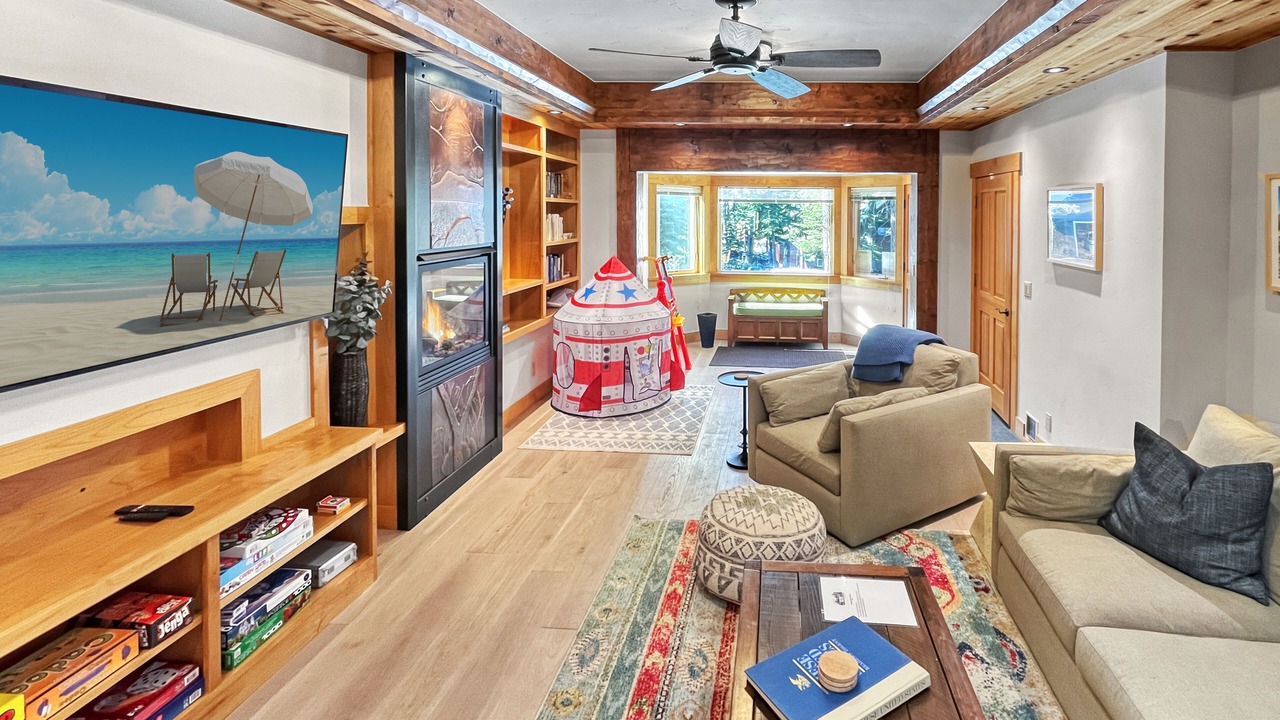 Photo of Livingroom in Carnelian Bay