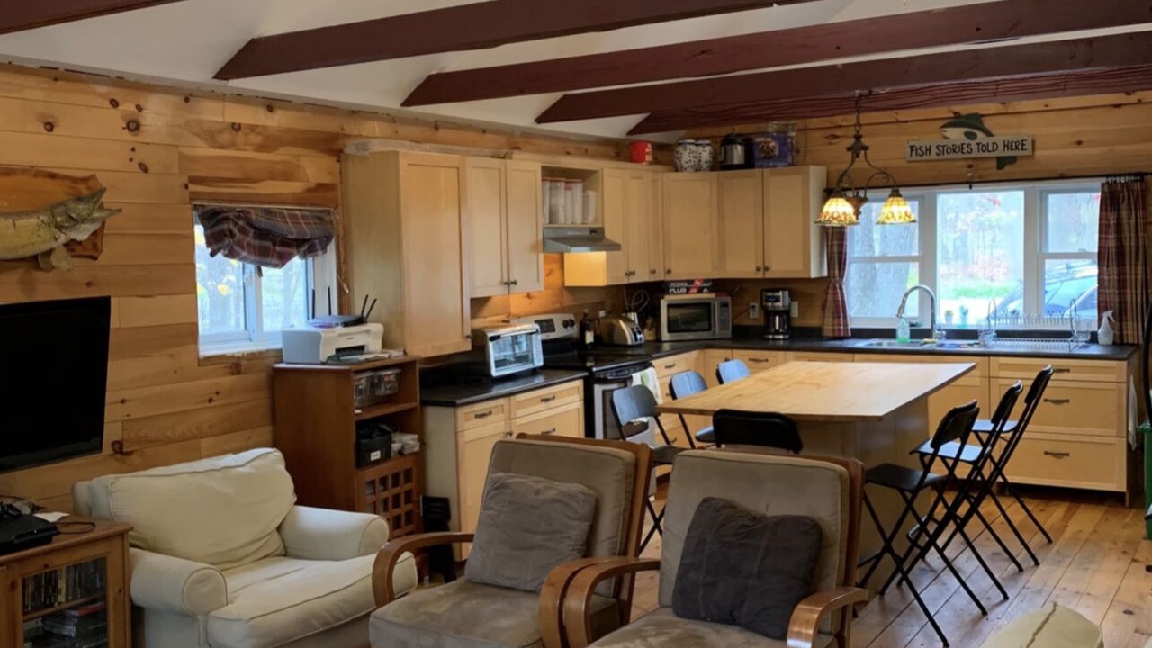 Photo of Livingroom in Havelock-Belmont-Methuen