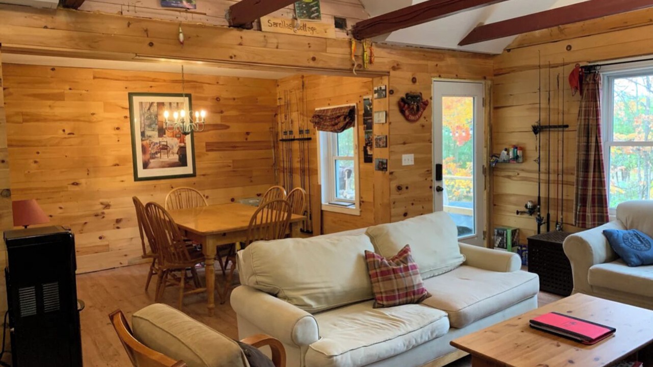 Photo of Livingroom in Havelock-Belmont-Methuen