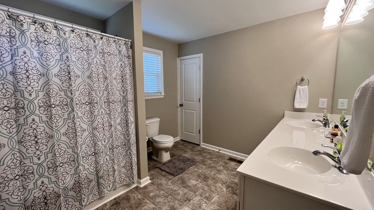 Photo of Bathroom in Jamestown