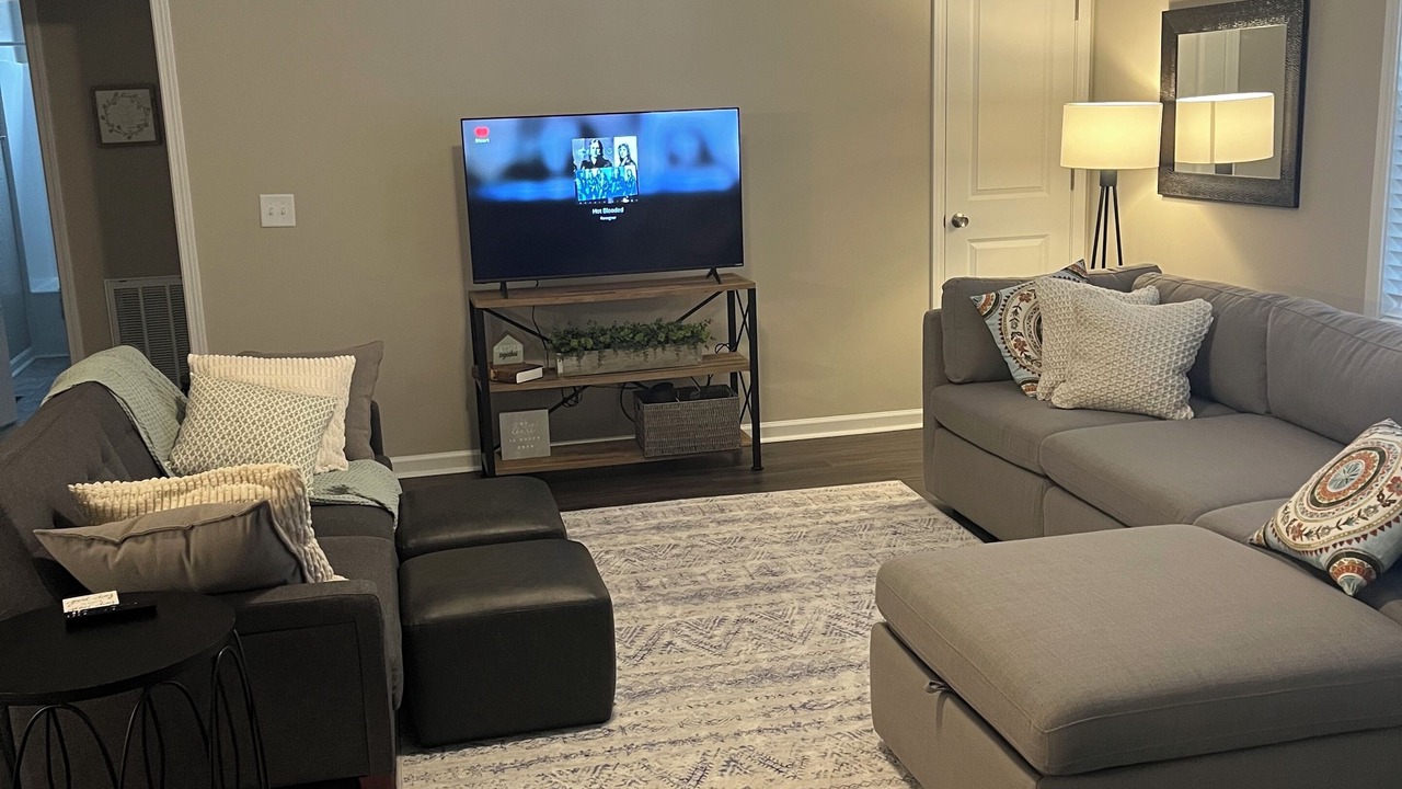 Photo of Livingroom in Jamestown
