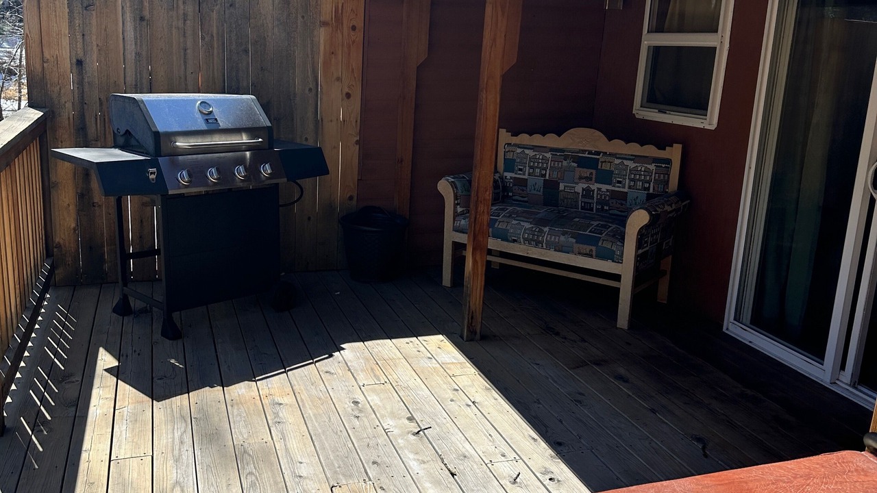 Photo of Patio Balcony in Drake