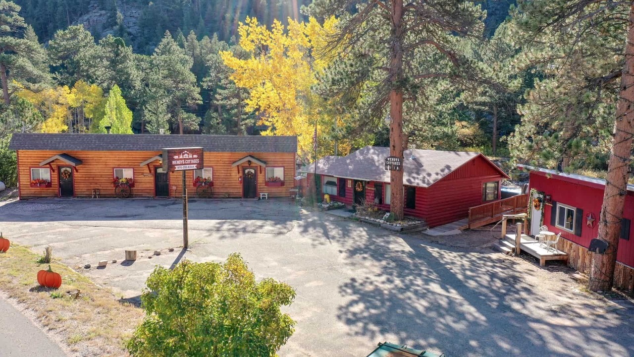 Photo of Outdoor in Drake