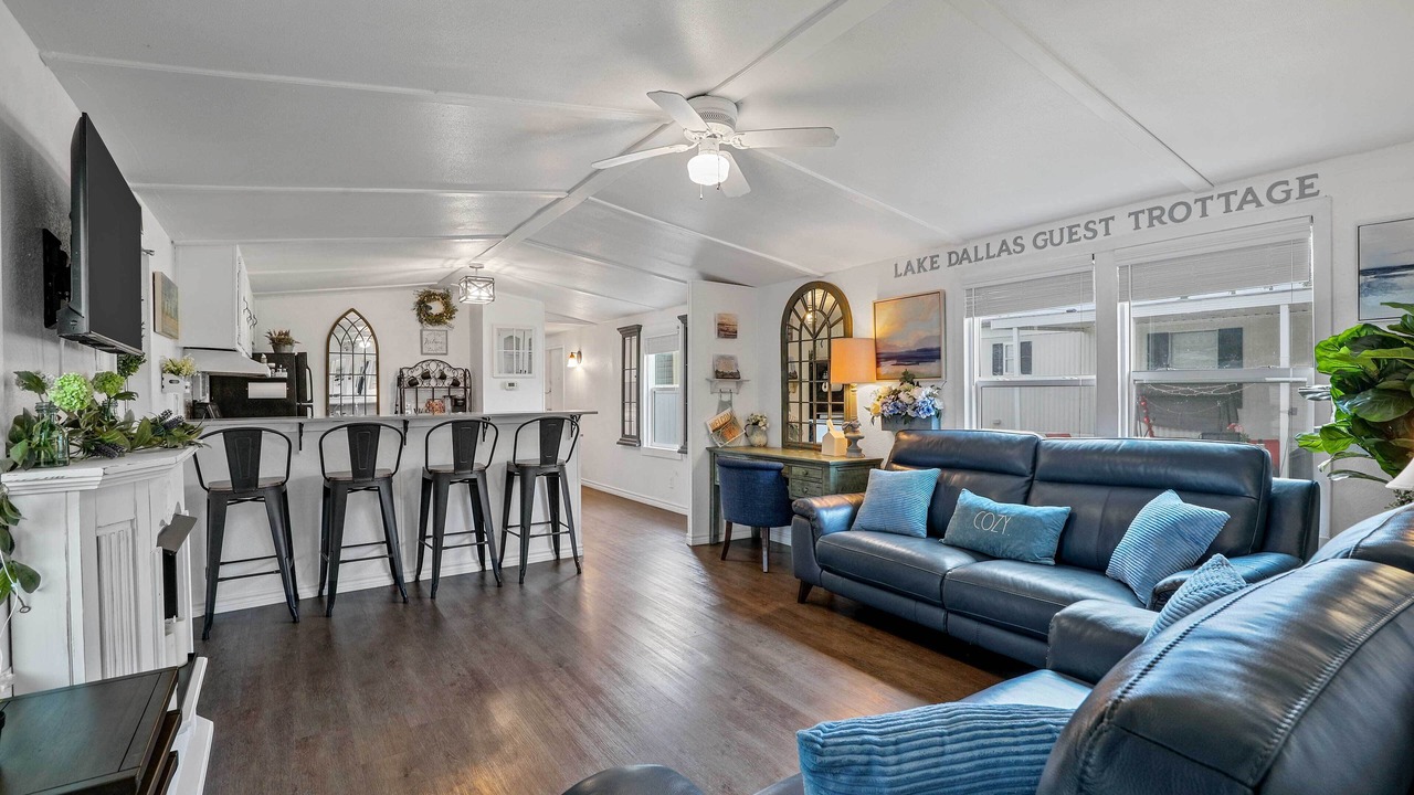 Photo of Livingroom in Lake Dallas