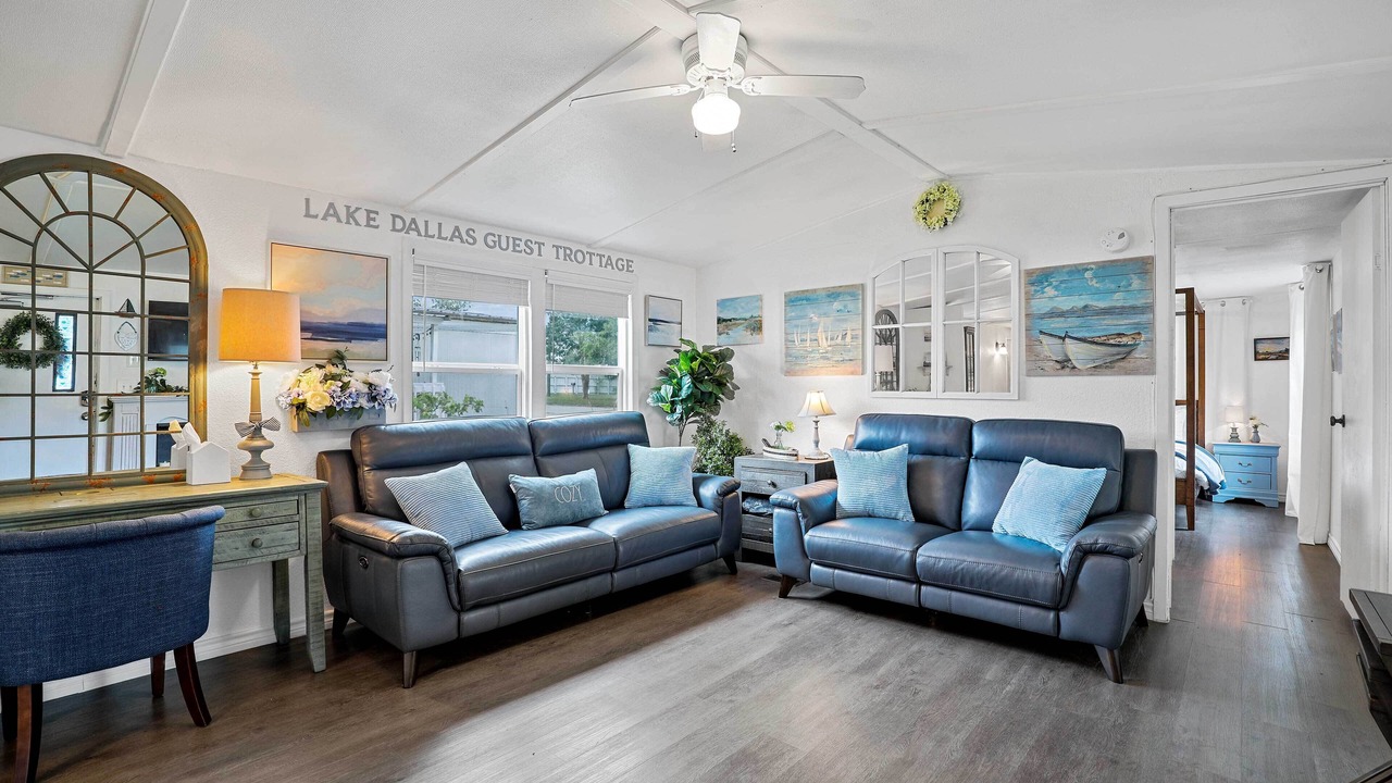 Photo of Livingroom in Lake Dallas