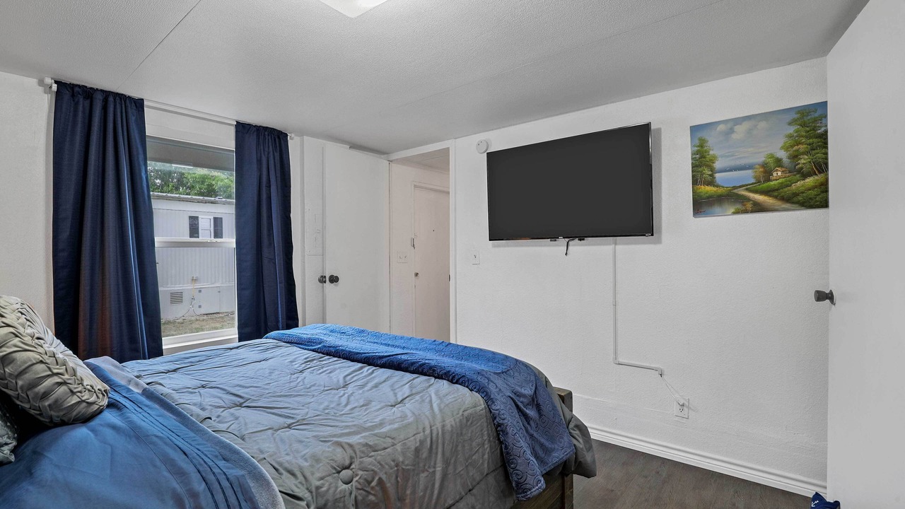 Photo of Bedroom in Lake Dallas