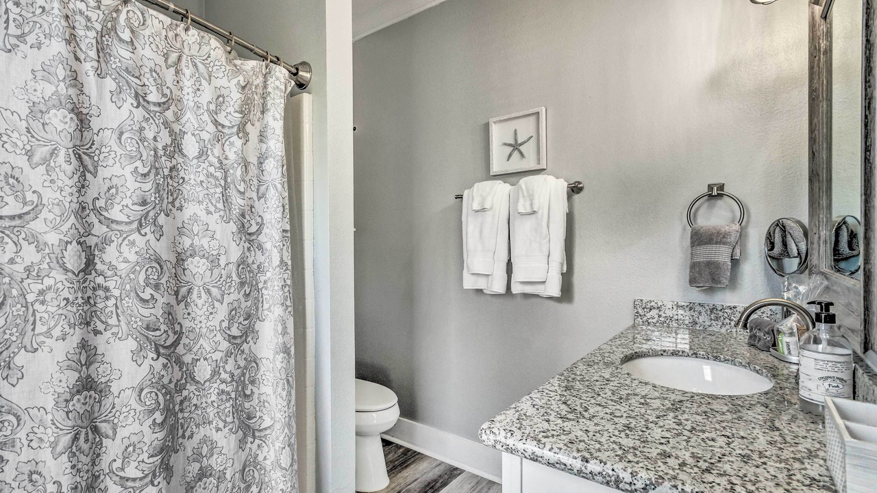 Photo of Bathroom in Ono Island