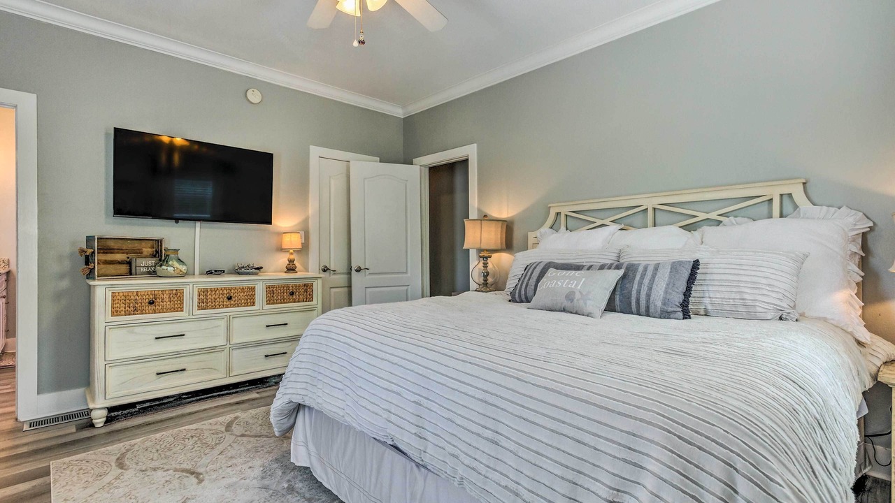 Photo of Bedroom in Ono Island