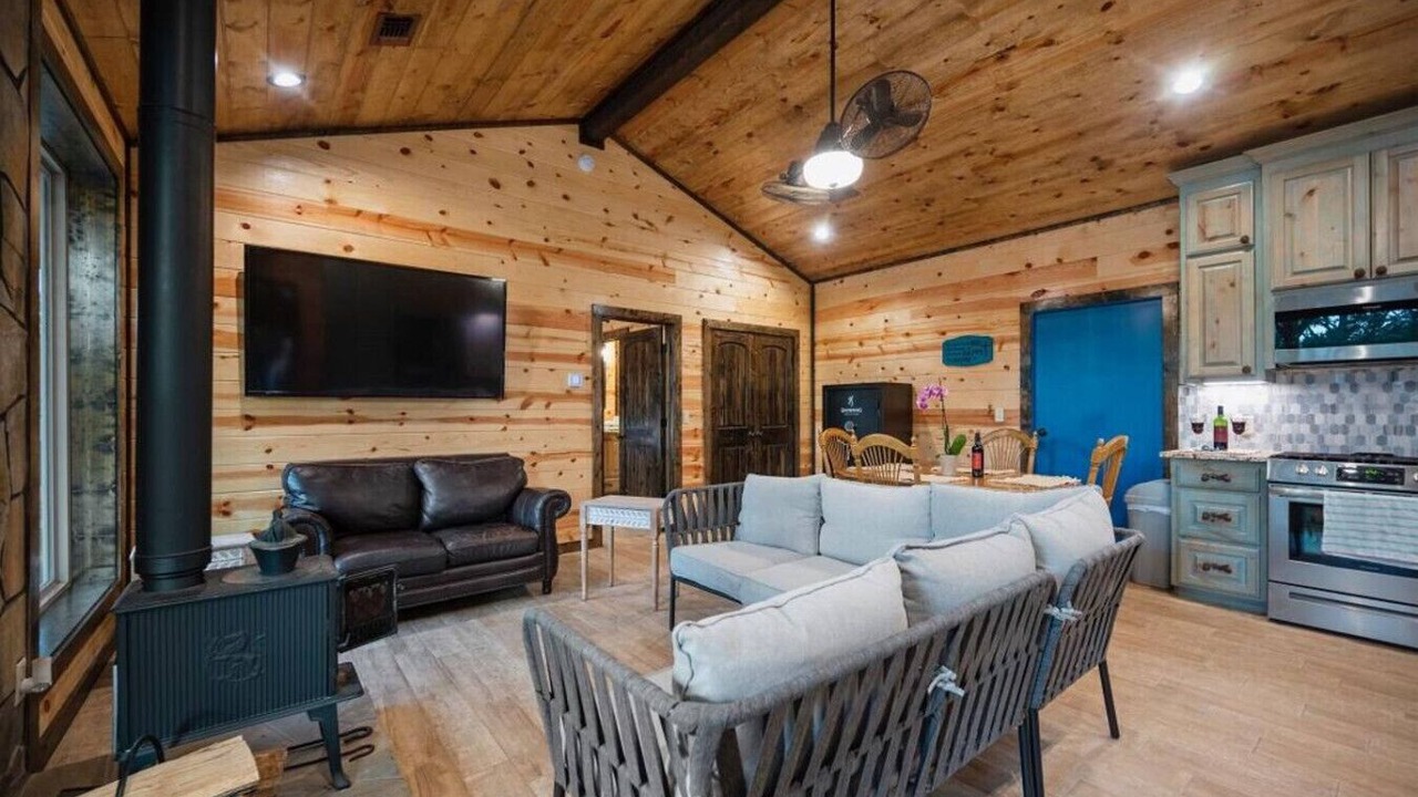 Photo of Livingroom in Smithville