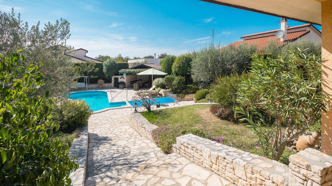 Photo of Outdoor in Kastel