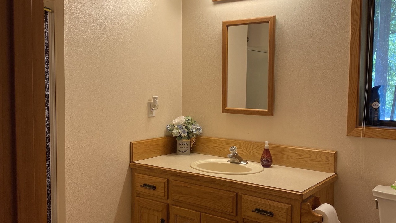 Photo of Bathroom in Umpqua