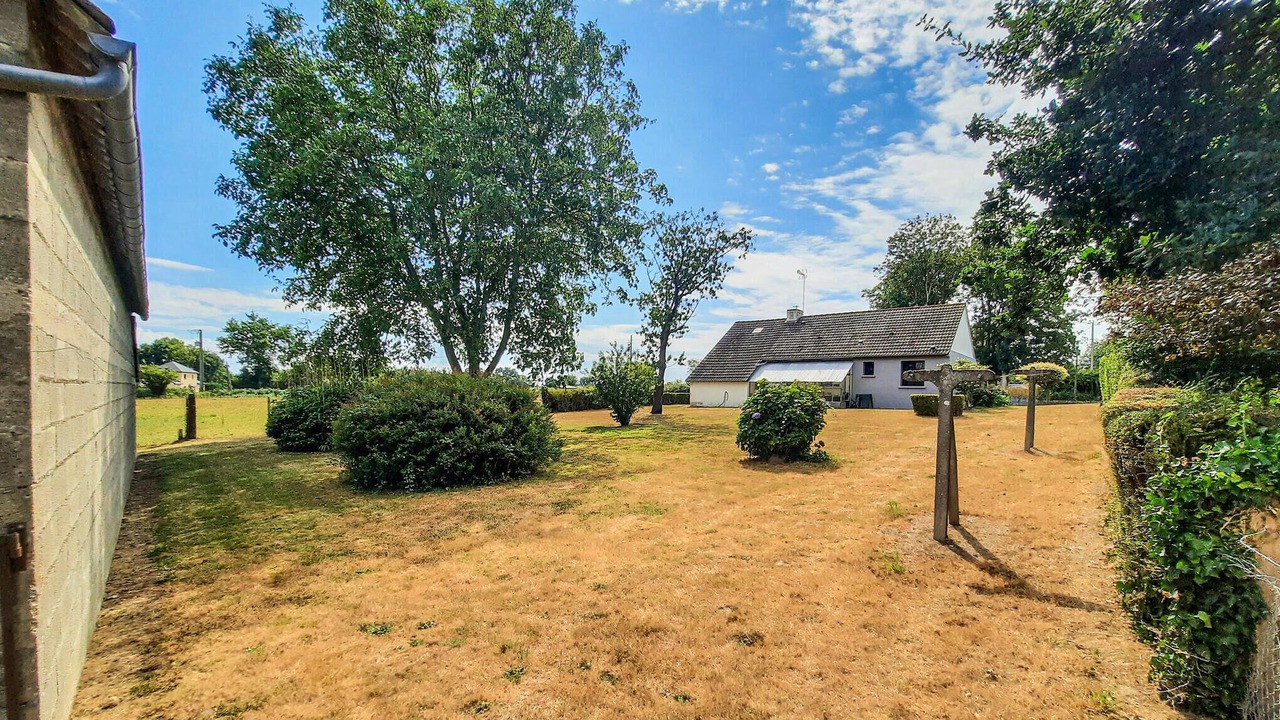 Photo of Others in Bacilly