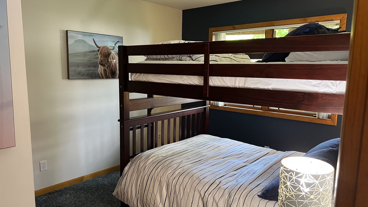 Photo of Bedroom in Central Lake