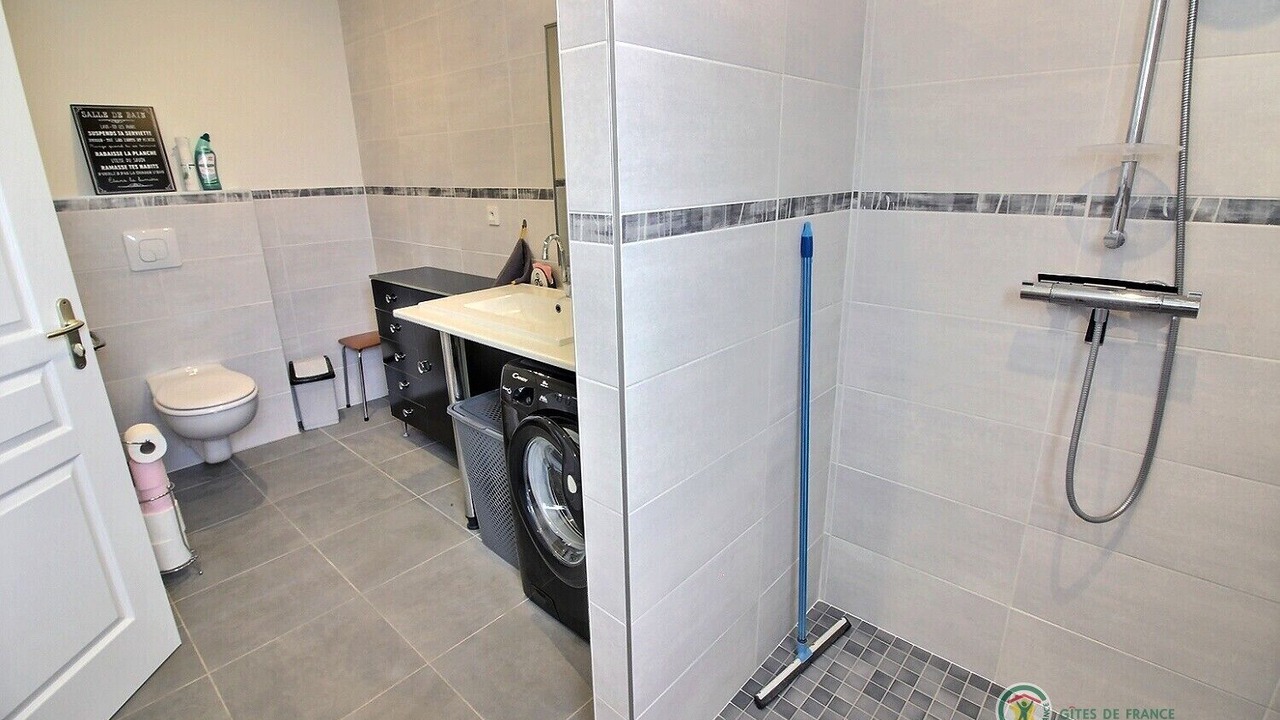 Photo of Bathroom in Pleubian