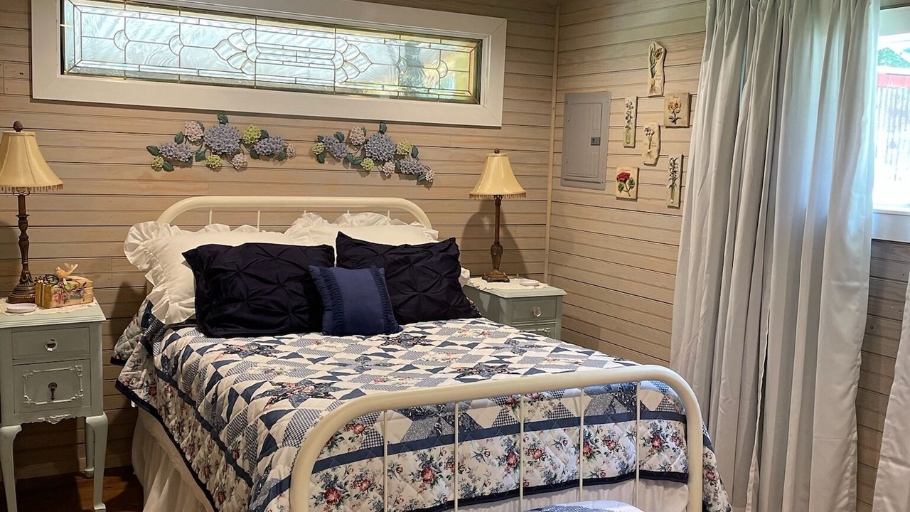 Photo of Bedroom in Bayou Goula